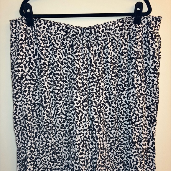 H&M Women’s Crop Pull-on Printed Pants Size XXL - Picture 3 of 10